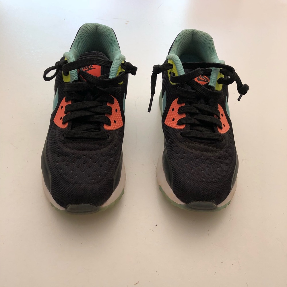 Nike Women’s Air Max